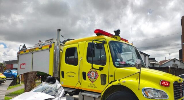 Bomberos de Pitrufquén lanzan campaña para recolectar vehículos en desuso y fortalecer rescate vehicular