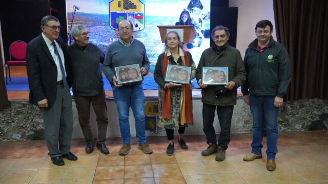 Pitrufquén revive su historia con monumento que recuerda a familias fundadoras de la comuna