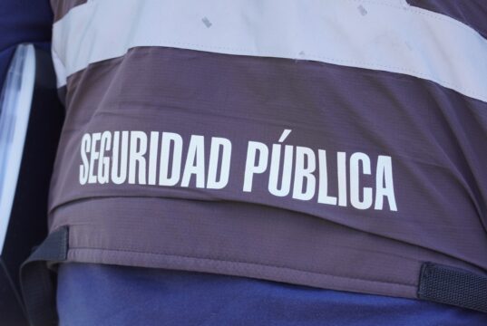 Seguridad pública municipal y Carabineros detienen a sujeto que intentó robar en local habitado en Pitrufquén