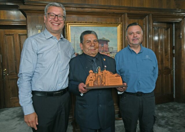 Destacan trayectoria de cuartelero oriundo de Pitrufquén con tres décadas en la bomba Germania en la capital regional