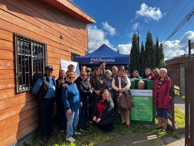 Día de la tierra en Villarrica: instalan punto de reciclaje de aceite doméstico