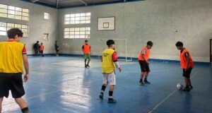 Exitoso campeonato de futsal en Freire promueve el deporte y la convivencia escolar