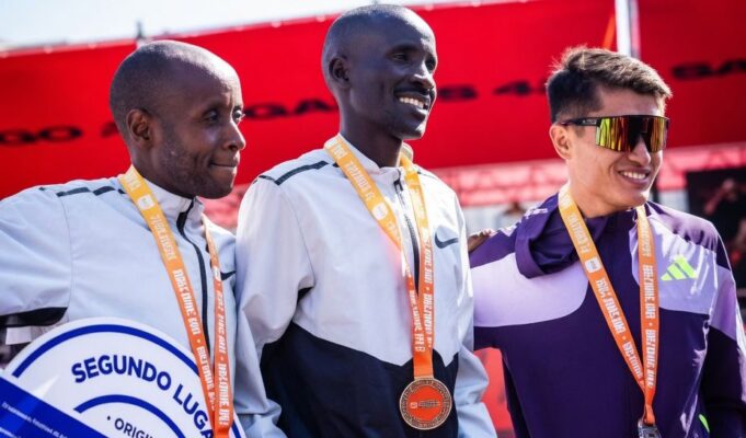 Orgullo total en La Araucanía: Hugo Catrileo brilla con podio en el Maratón de Santiago