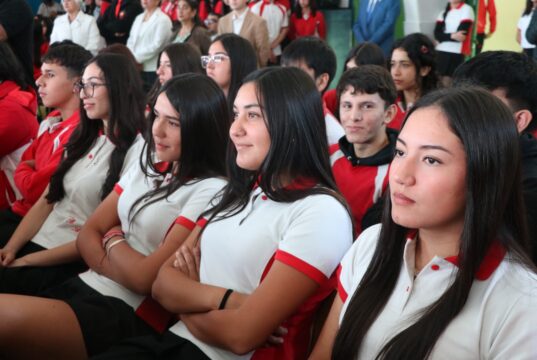 Liceo Bicentenario Araucanía celebra 60 años forjando futuro con compromiso y excelencia