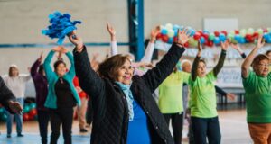 ¡Movimiento, alegría y deporte marcaron encuentro de adultos mayores en Freire!