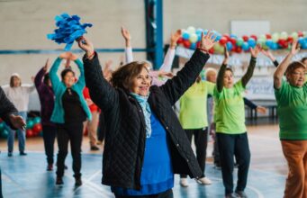 ¡Movimiento, alegría y deporte marcaron encuentro de adultos mayores en Freire!