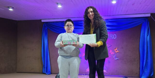 Freire celebró el mes del libro con premiación de concurso de cómics y reconocimiento a los mejores lectores