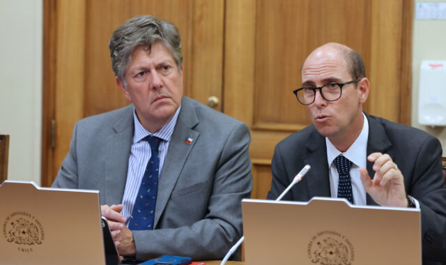 MOP advierte abandono de más de 10.000 kilómetros de caminos rurales en todo el país