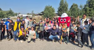 Ciudadanía en acción; 150 personas limpian el río Cautín en Lautaro y exigen su protección