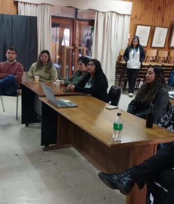 Freire fortalece la prevención escolar con capacitación comunal del programa SENDA Previene