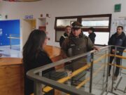 Carabineros lidera operativo de resguardo en liceo de Pitrufquén por «amenazas de tiroteo»