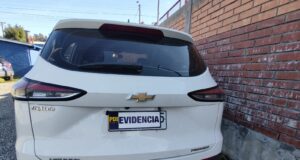 Pareja detenida en Villarrica por circular en vehículo clonado