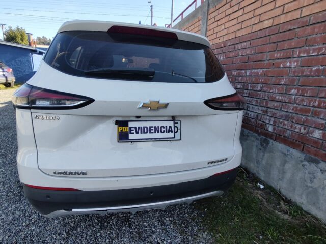 Pareja detenida en Villarrica por circular en vehículo clonado