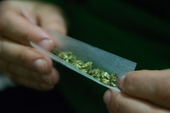 Estudiante de Pucón es sorprendido con marihuana oculta en un lápiz