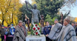 Municipalidad de Lautaro conmemoró la muerte del Toqui Leftraru con acto en la plaza de armas