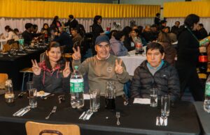 Municipio de Freire conmemoró el día del trabajador con cena y reconocimiento especial para personal de aseo y ornato