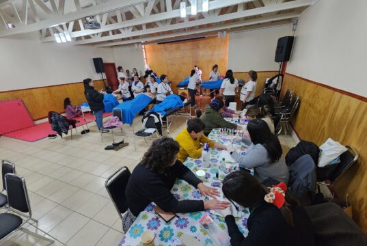 Jornada de autocuidado reunió a madres y mujeres de Radal en el marco del día de la madre