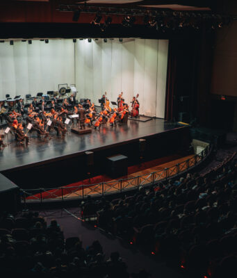 Director Lautaro Mura Fuentealba y violinista Richard Biaggini darán vida al tercer concierto de temporada de la Orquesta Filarmónica de Temuco: “Otoño Romántico”