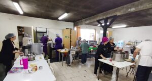 Universidad Autónoma de Chile promueve alimentación segura en comedores sociales de Temuco