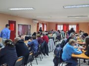 Voluntariado intergeneracional de la U. Autónoma fortalece autonomía digital de personas mayores en Temuco