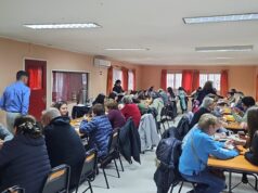 Voluntariado intergeneracional de la U. Autónoma fortalece autonomía digital de personas mayores en Temuco