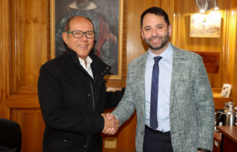 Municipalidad de Villarrica y Seremi de las Culturas, las Artes y el Patrimonio revisan cartera de proyectos para Villarrica