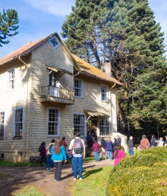 Día de los patrimonios: Vecinos recorren la histórica hacienda El Budi en Teodoro Schmidt