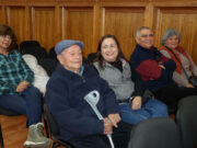 Municipio de Villarrica entrega Sillas de Ducha a vecinos de la comuna lacustre