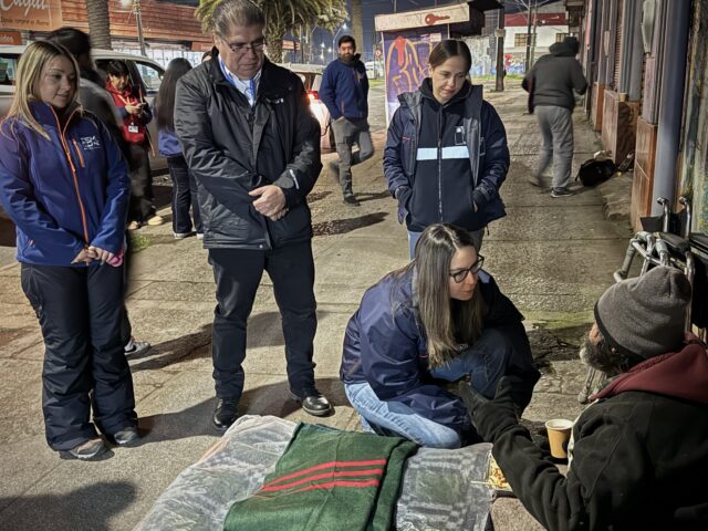 Autoridades se desplegaron por Temuco tras primera activación del Código Azul para proteger a personas en situación de calle