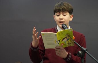 “La voz de los niños de La Araucanía” convoca a estudiantes de las 32 comunas de la región a leer en voz alta y disfrutar de la lectura