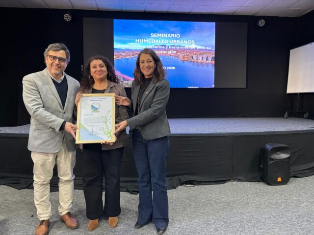 Seminario realizado en Pucón “acercó” el tema de humedales urbanos a la zona lacustre