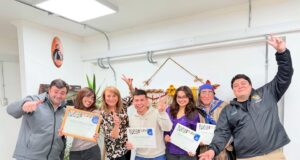 Alcaldesa Jacqueline Romero desayuna con jóvenes pitrufqueninos destacados a nivel regional