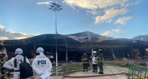 SML trabaja en el levantamiento del cuerpo de joven de 26 años fallecida en incendio de mall chino en Pitrufquén