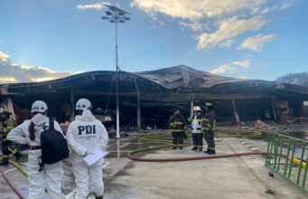 SML trabaja en el levantamiento del cuerpo de joven de 26 años fallecida en incendio de mall chino en Pitrufquén