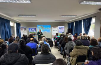 Más de 100 productores participaron en charla sobre prevención de gripe aviar en Pitrufquén