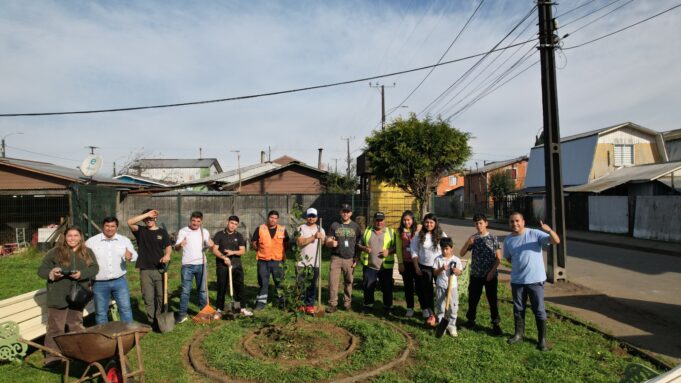 Vecinos y municipio recuperan espacio público en sector El Bosque de Freire
