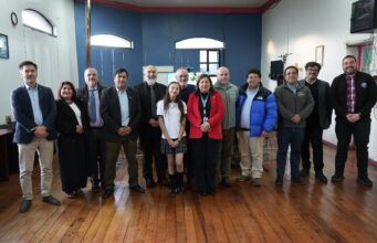 Gobernador René Saffirio avanzará en proyectos claves para fortalecer la educación pública en la Costa Araucanía