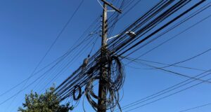 Municipalidad y empresas de telecomunicaciones avanzan en la implementación de la ley “chao cables” en Pitrufquén