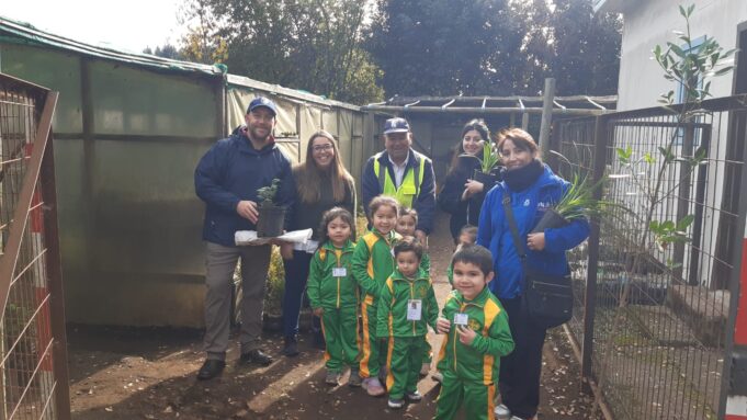 Vivero municipal de Freire recibió a estudiantes en jornada sobre sustentabilidad