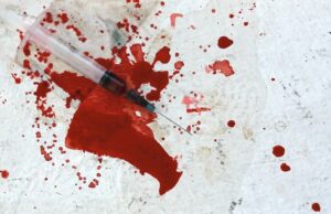 ¡Preocupante! Recolector terminó herido por jeringa que estaba en una bolsa de basura en Victoria