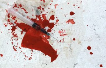 ¡Preocupante! Recolector terminó herido por jeringa que estaba en una bolsa de basura en Victoria