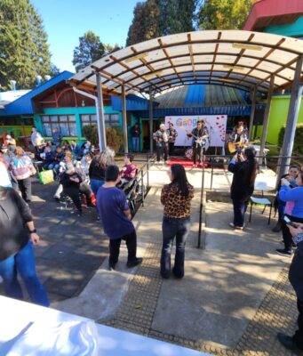 Familias y comunidad educativa se reunieron en emotiva celebración del día de la familia en el centro integral Paul Harris