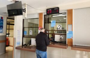 Cesfam de Pitrufquén implementa nuevo sistema de atención por turnos en farmacia