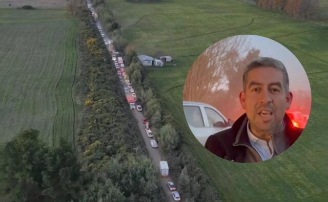 Alcalde de Freire exige pavimentar ruta clave tras fatal volcamiento de bus JAC