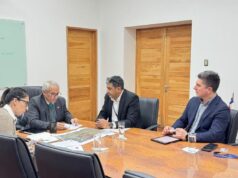 Alcalde de Victoria se reúne con Director Nacional de Vialidad para acelerar proyectos de pavimentación