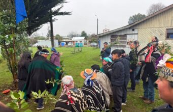 Comuy honró sus raíces con izamiento de bandera mapuche a días del We Tripantu
