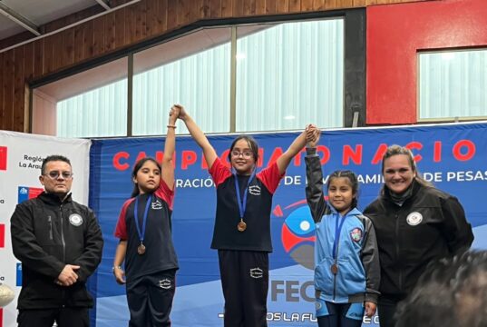 Promesas del levantamiento de pesas se lucieron en Temuco durante control regional