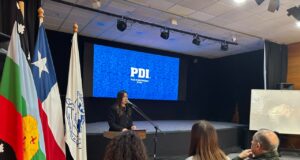 Exitosa charla de la PDI en Pucón: Responsabilidad digital en la escuela; “Interacción en juegos virtuales de los niños siempre es riesgosa”