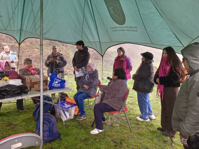 Adultos mayores de Freire participaron en jornada de avistamiento de flora y fauna por el día mundial del medio ambiente