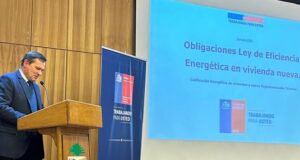 Seremi de Energía encabeza capacitación sobre de eficiencia energética para viviendas nuevas en Angol y Temuco